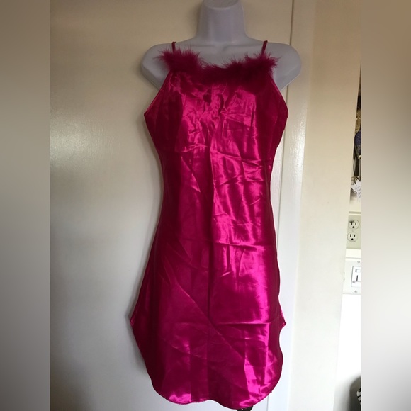 Moon Dance ,size S, 2piece Ensemble set , gown & coat , silky hot red color - Picture 2 of 16